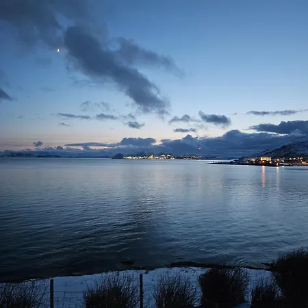 Bright And Modern With Beautiful View Apartman