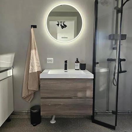 Apartment Bright And Modern With Beautiful View *