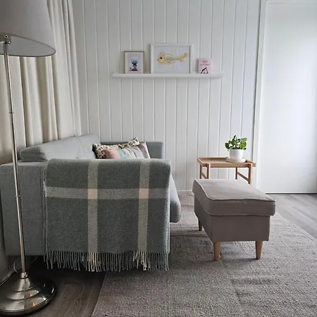 Bright And Modern With Beautiful View 아파트 함메르페스트