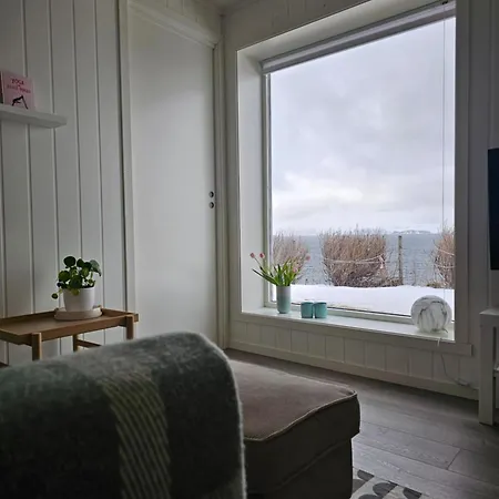 Bright And Modern With Beautiful View Apartmán Hammerfest